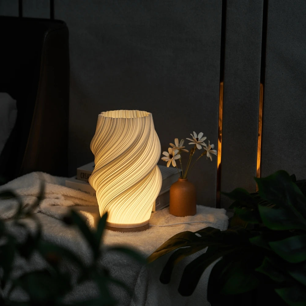 Lampa Dimmable z Drewnianą Podstawą | Nowoczesny Design, Regulowane Oświetlenie USB 3
