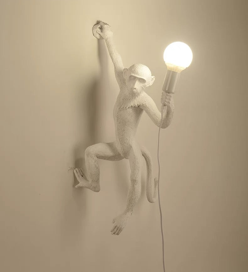 Lampa Ścienna z Żywicy w Kształcie Małpki – Vintage Kinkiet Ścienny 70 cm do Salonu i Kuchni 4