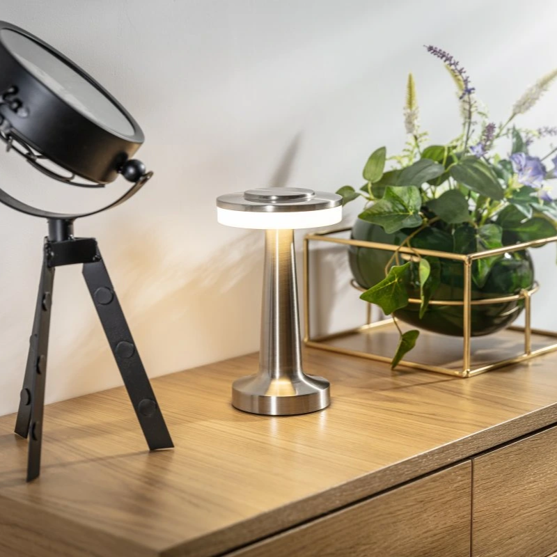 Lampa Stołowa Bezprzewodowa w Stylu Retro | Czarna, Regulowane Oświetlenie z Żelaza 7