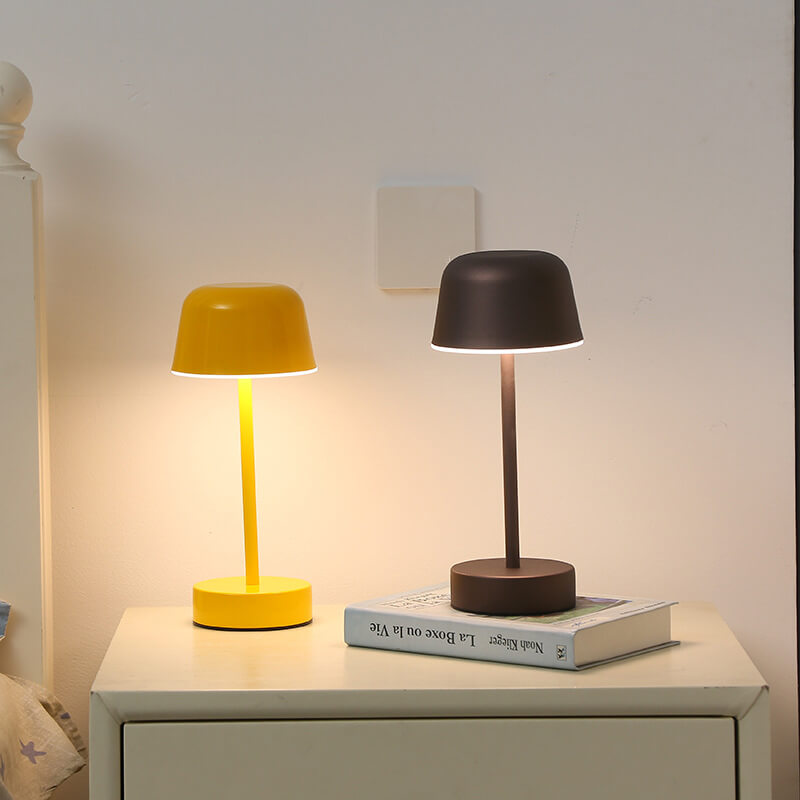 Lampa Stołowa Bezprzewodowa z Regulowanym Światłem | Elegancka Metalowa, Kompaktowa Lampka Nocna do Salonów 3