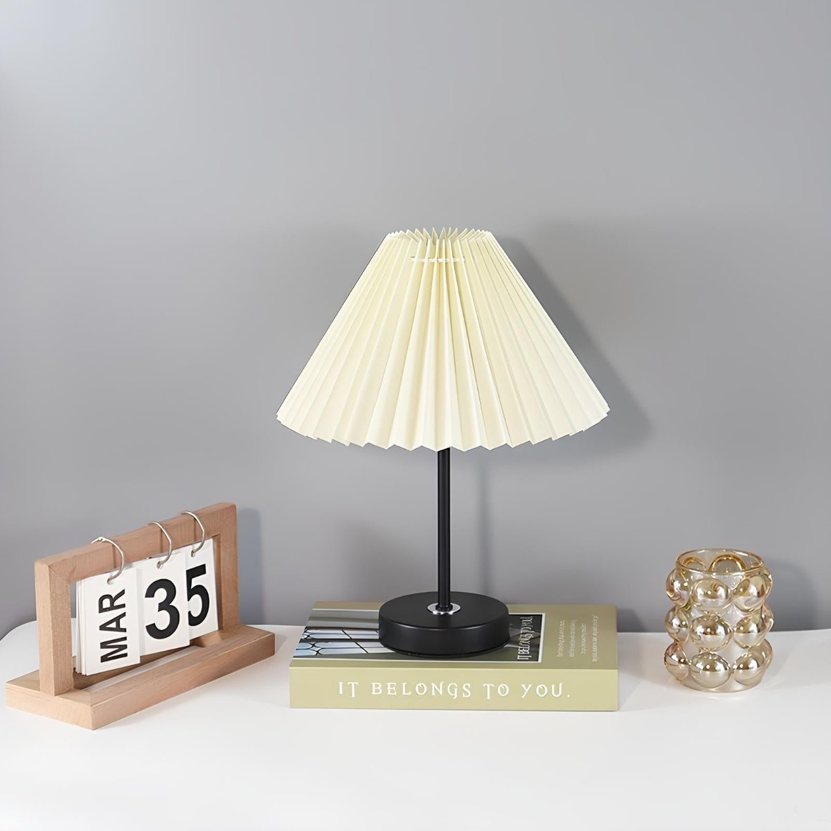 Lampa Stołowa Szklana z Plisowanym Abażurem | Regulowane LED, Stabilna Podstawa do Salonu 2