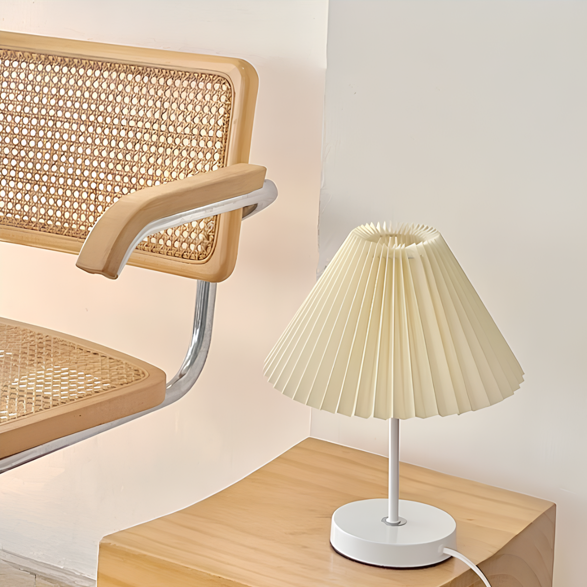 Lampa Stołowa Szklana z Plisowanym Abażurem | Regulowane LED, Stabilna Podstawa do Salonu 5