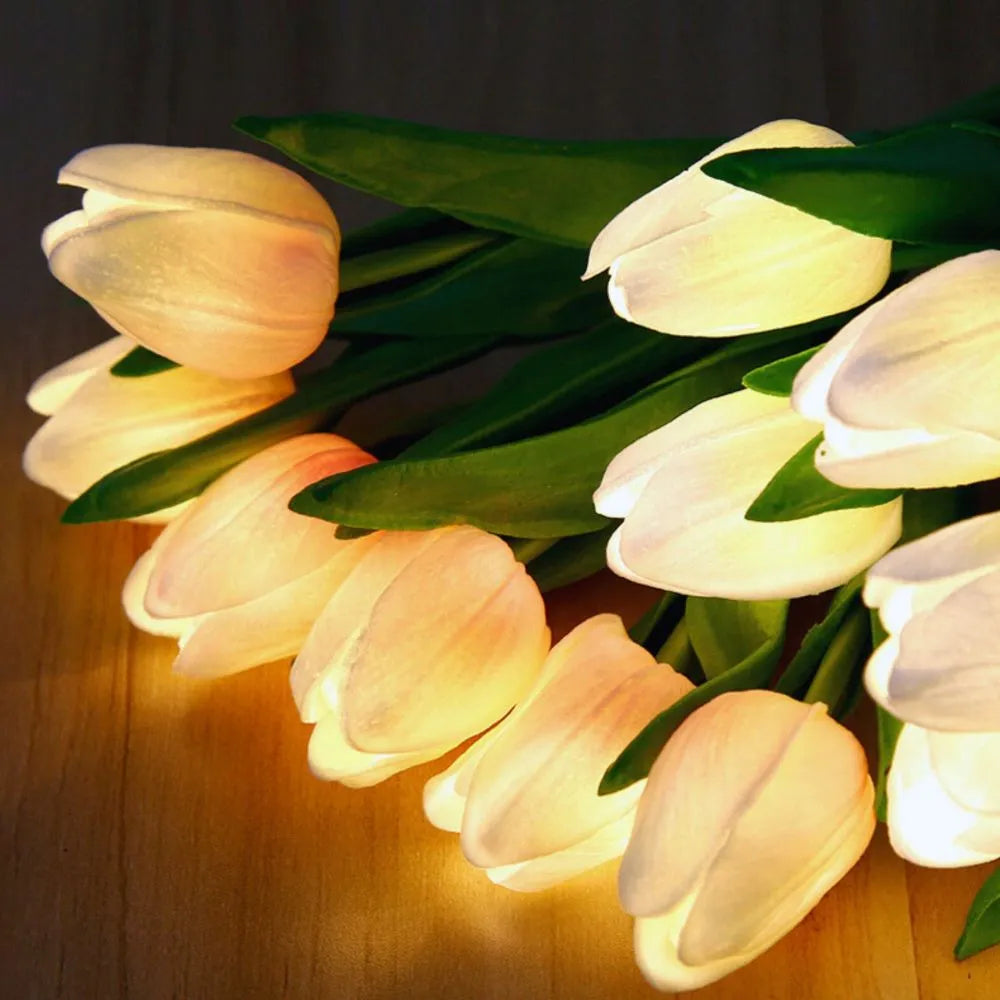 Lampka Nocna Tulipan | Realistyczny Design, Ciepłe Oświetlenie, Zasilana na Baterie lub USB 4
