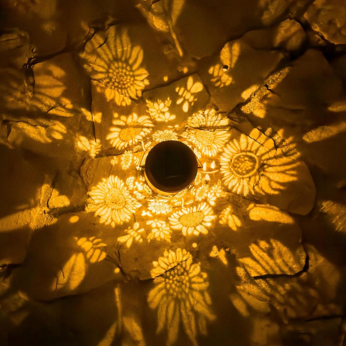 Latarnia Solarna Ogrodowa IP55 | Oświetlenie Zewnętrzne, Odporna na Warunki Atmosferyczne, Ciepłe Światło 2