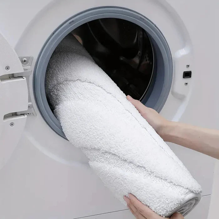 Nadýchaná flokovaná koupelnová předložka