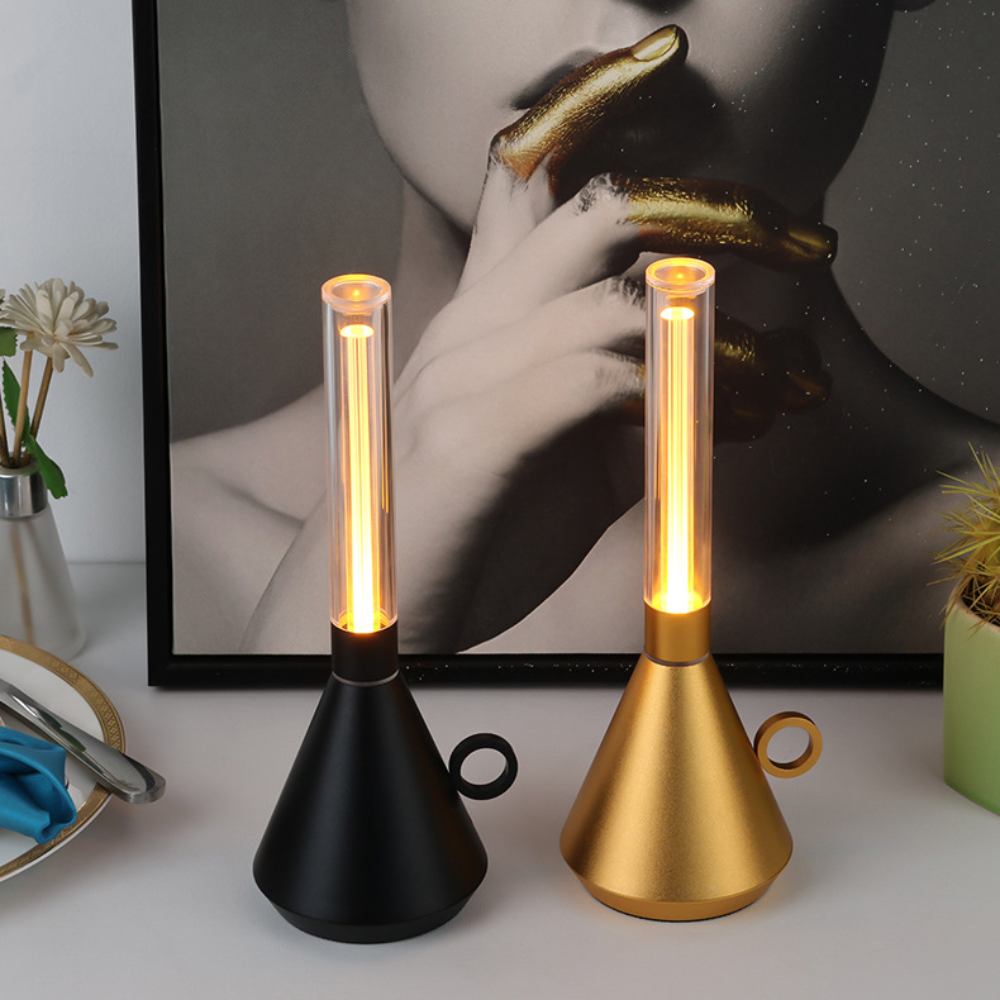 Przenośna Latarnia Retro z Regulowanym Oświetleniem | Elegancki Design, Bezprzewodowa 3