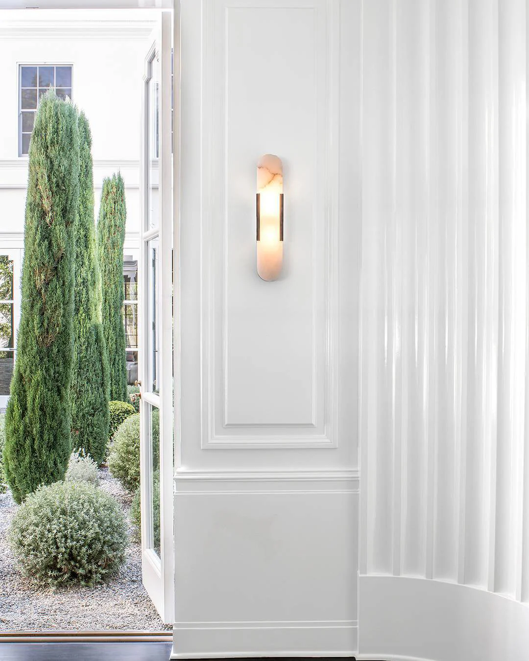 Kinkiet Geometric Harmony Alabaster