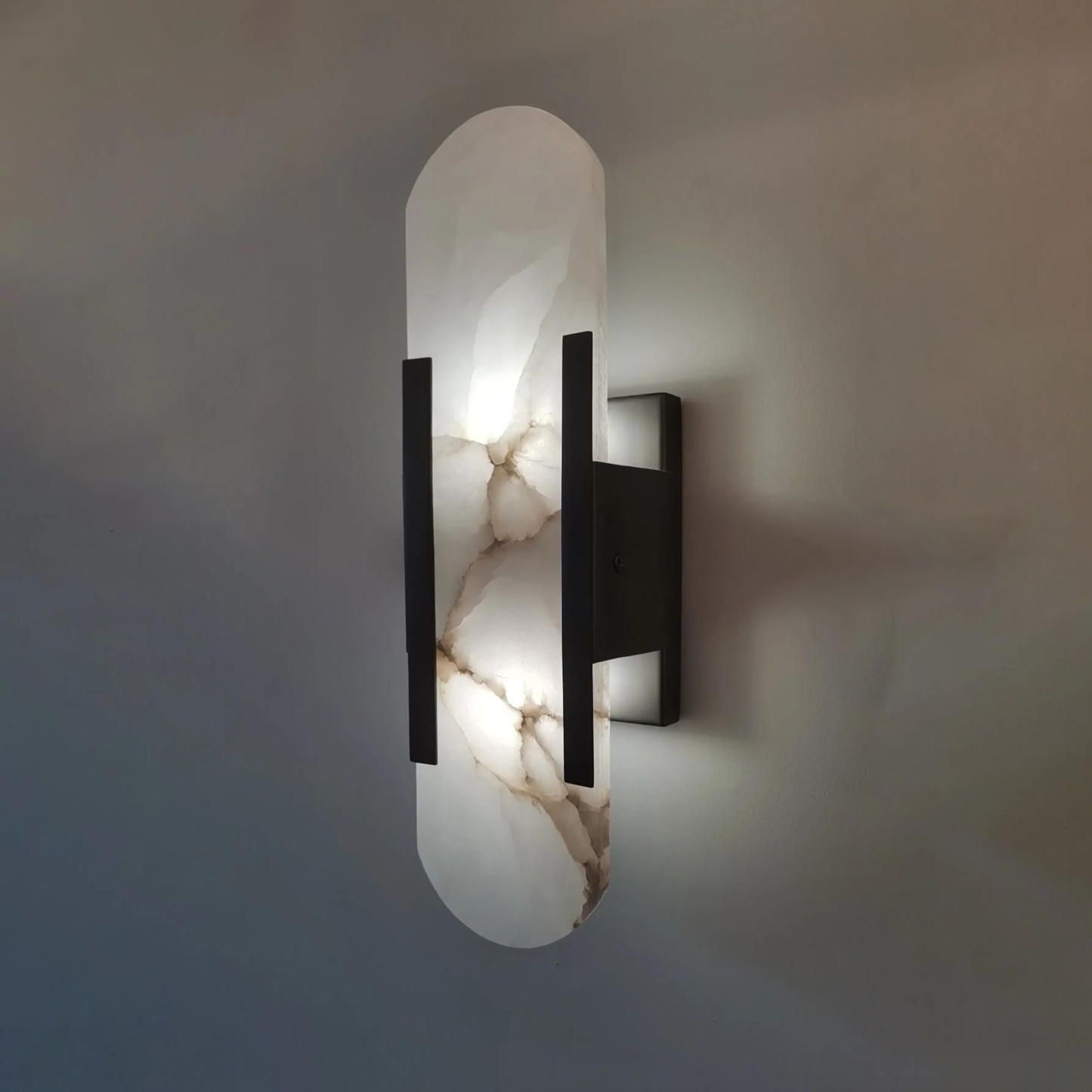 Kinkiet Geometric Harmony Alabaster