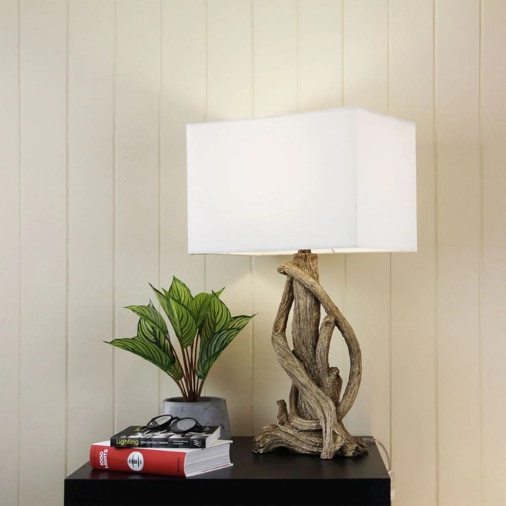 Lampa stołowa z motywem drzewa