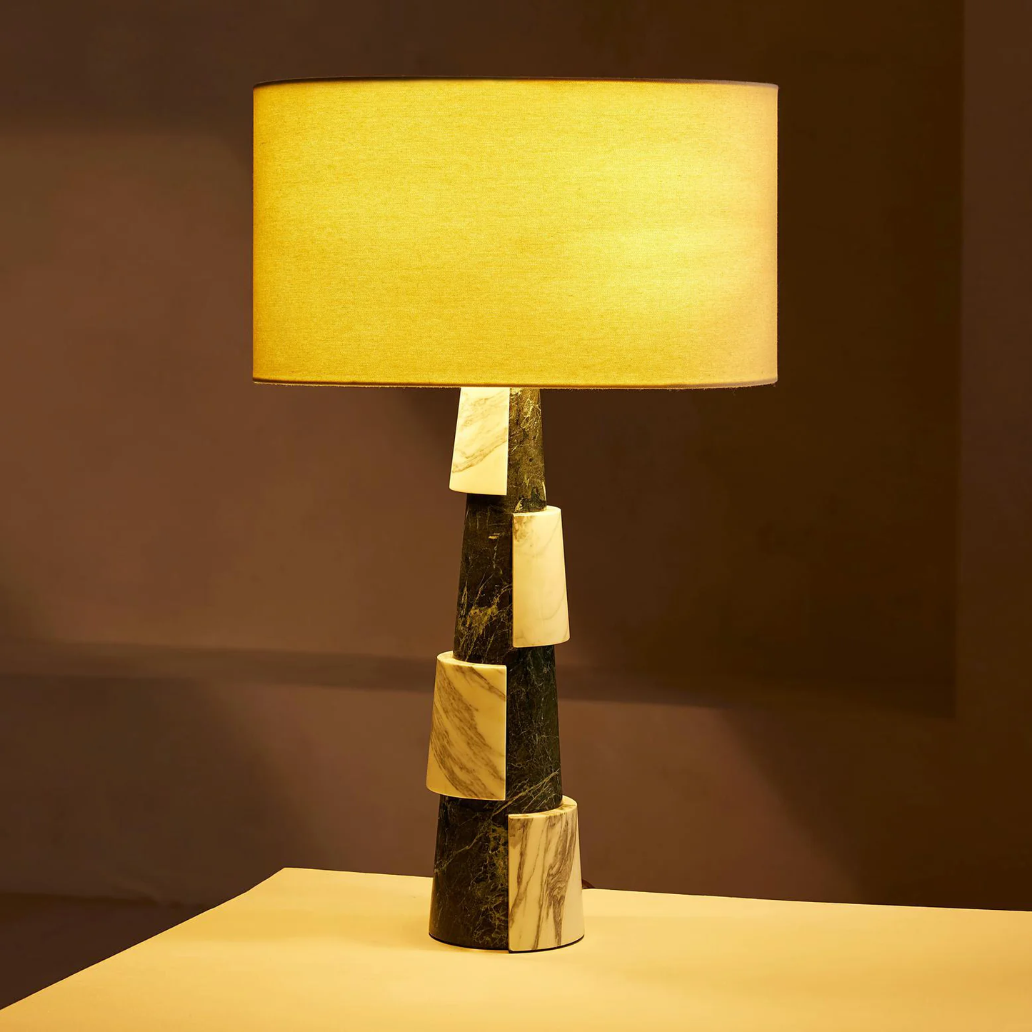 Lampa stołowa Cassie