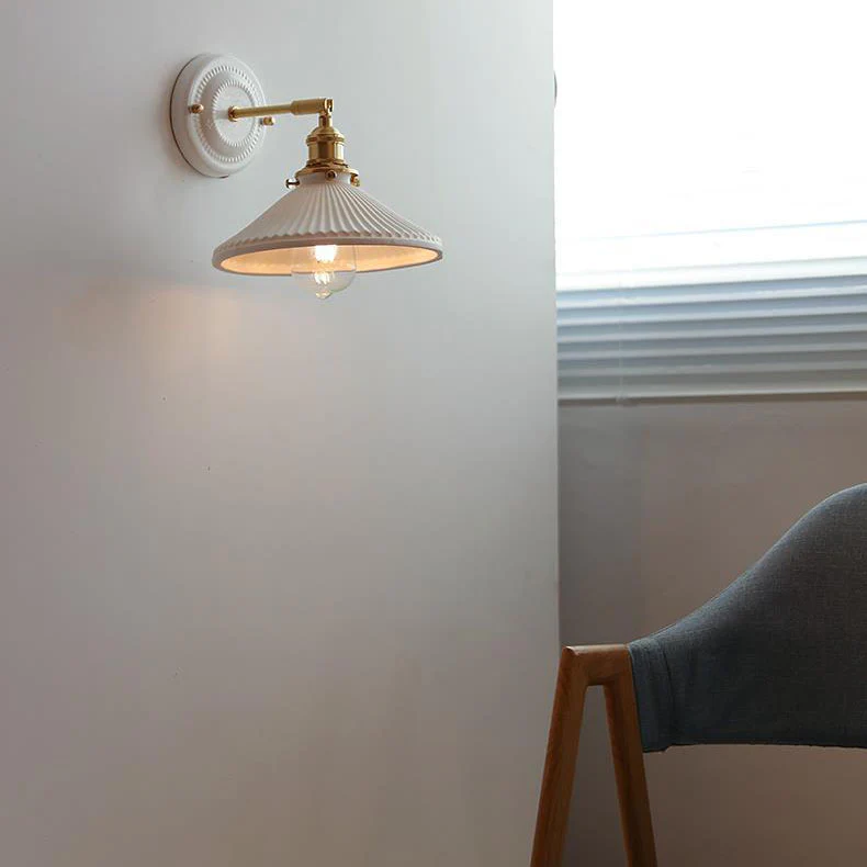 Vintage Japońska Ceramiczna Mosiężna 1-Punktowa Lampa Ścienna