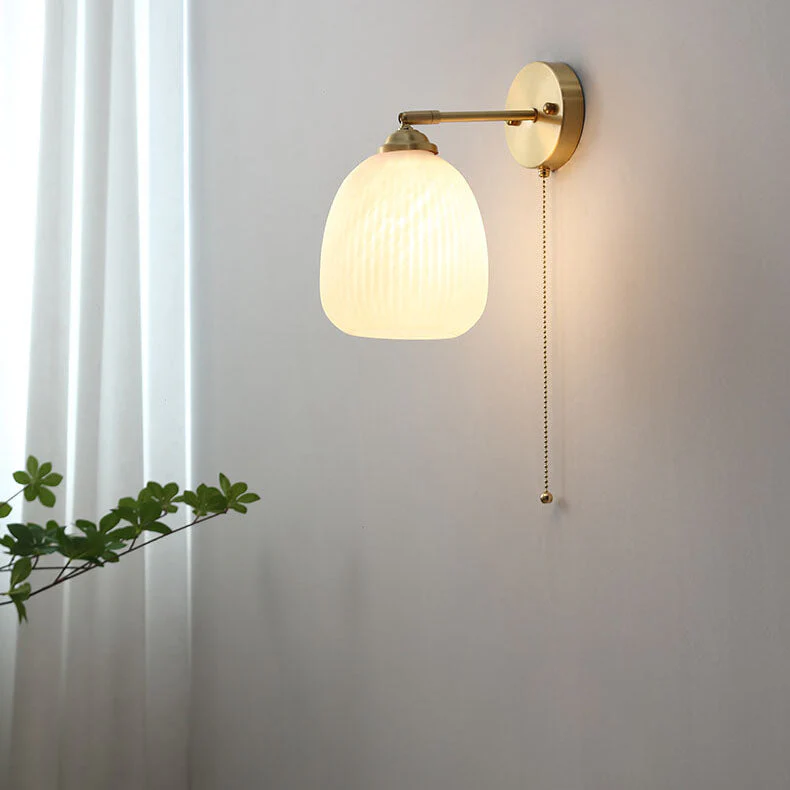 Nordycka Paskowana Mlecznobiała Szklana Mosiężna lampa