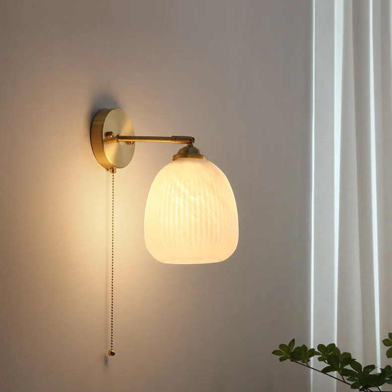 Nordycka Paskowana Mlecznobiała Szklana Mosiężna lampa