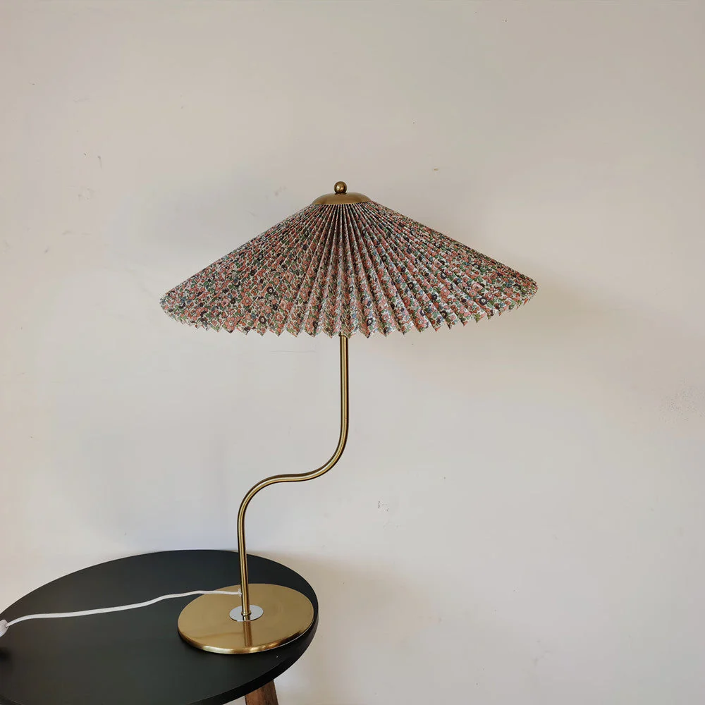 Japońska minimalistyczna kinkietowa lampa LED z drewna