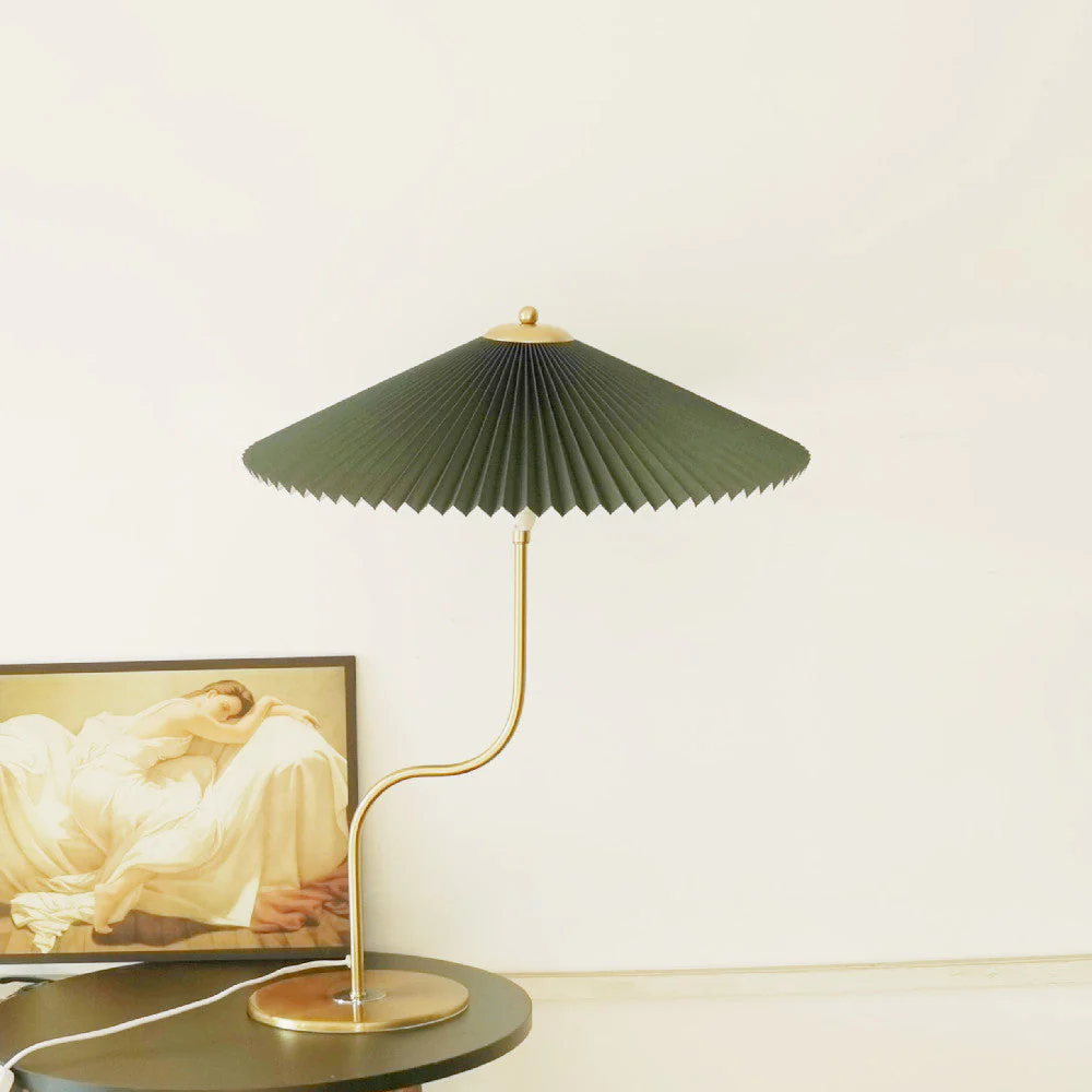 Japońska minimalistyczna kinkietowa lampa LED z drewna