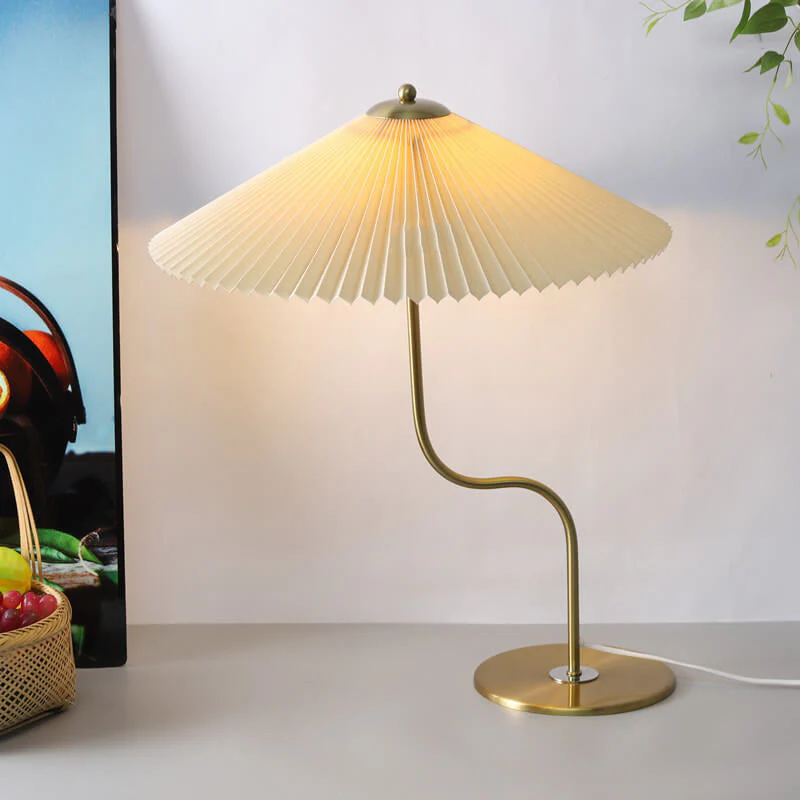 Japońska minimalistyczna kinkietowa lampa LED z drewna