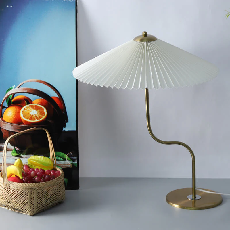 Japońska minimalistyczna kinkietowa lampa LED z drewna