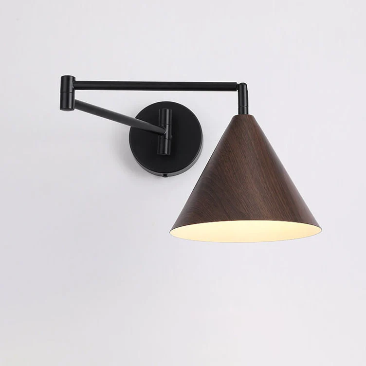 Minimalistyczna kinkietowa lampa ścienna z stożkowym kloszem i obrotowym ramieniem