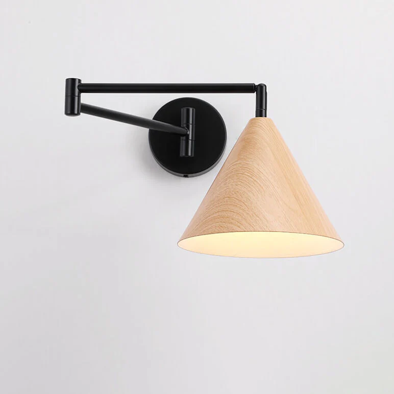 Minimalistyczna kinkietowa lampa ścienna z stożkowym kloszem i obrotowym ramieniem