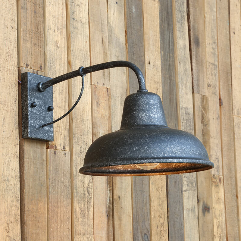 Vintage żelazna wodoodporna kinkietowa lampa ścienna na zewnątrz