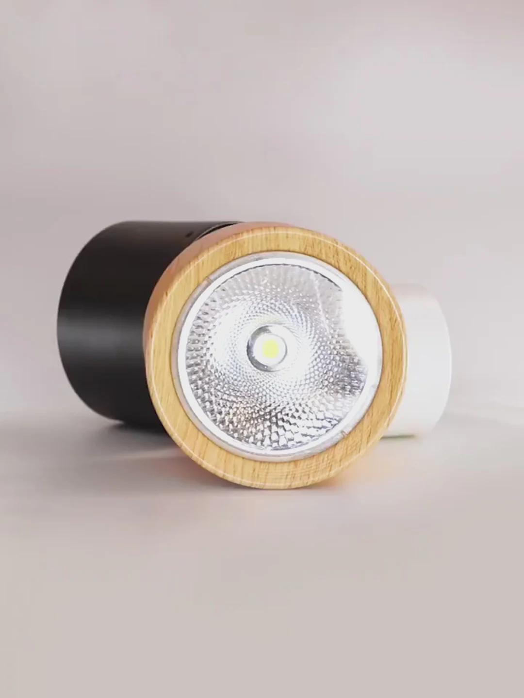 Nordycka cylindryczna plafonowa lampa sufitowa LED typu spotlight