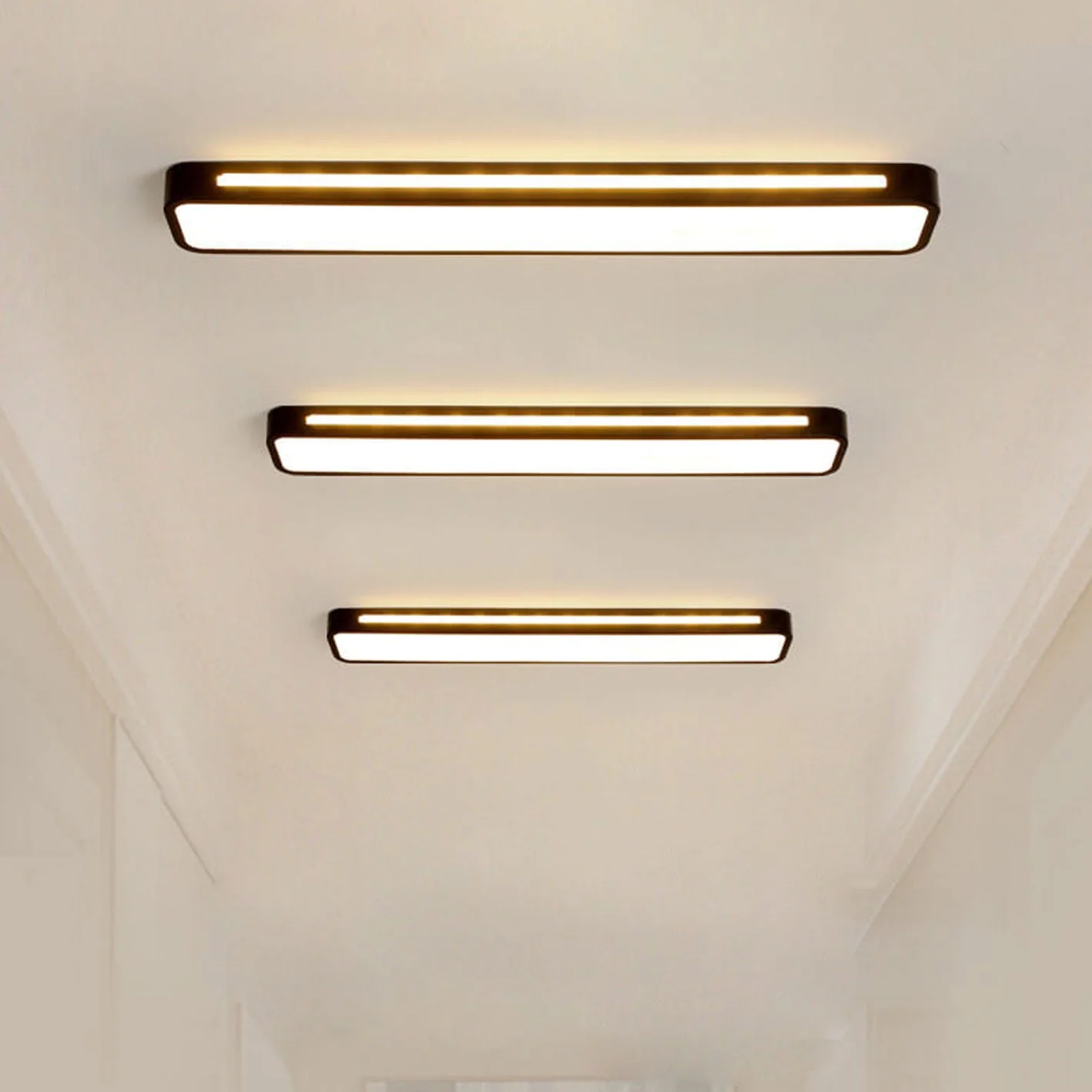 Nordycka minimalistyczna długa lampa sufitowa LED