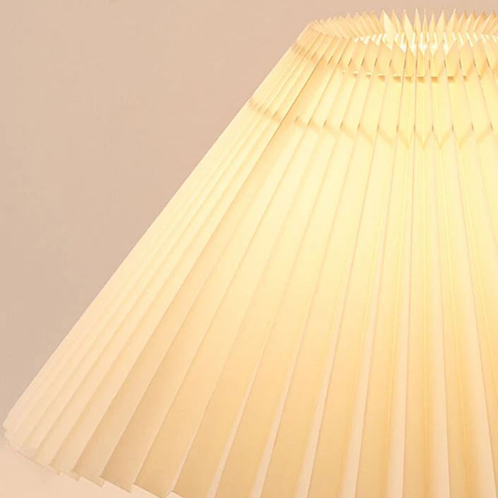 Japońska Minimalistyczna Lampa Stołowa w Stylu Vintage