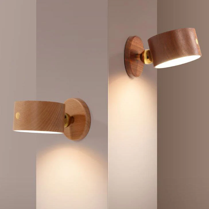 Prosta drewniana lampa nocna LED z dotykowym włącznikiem