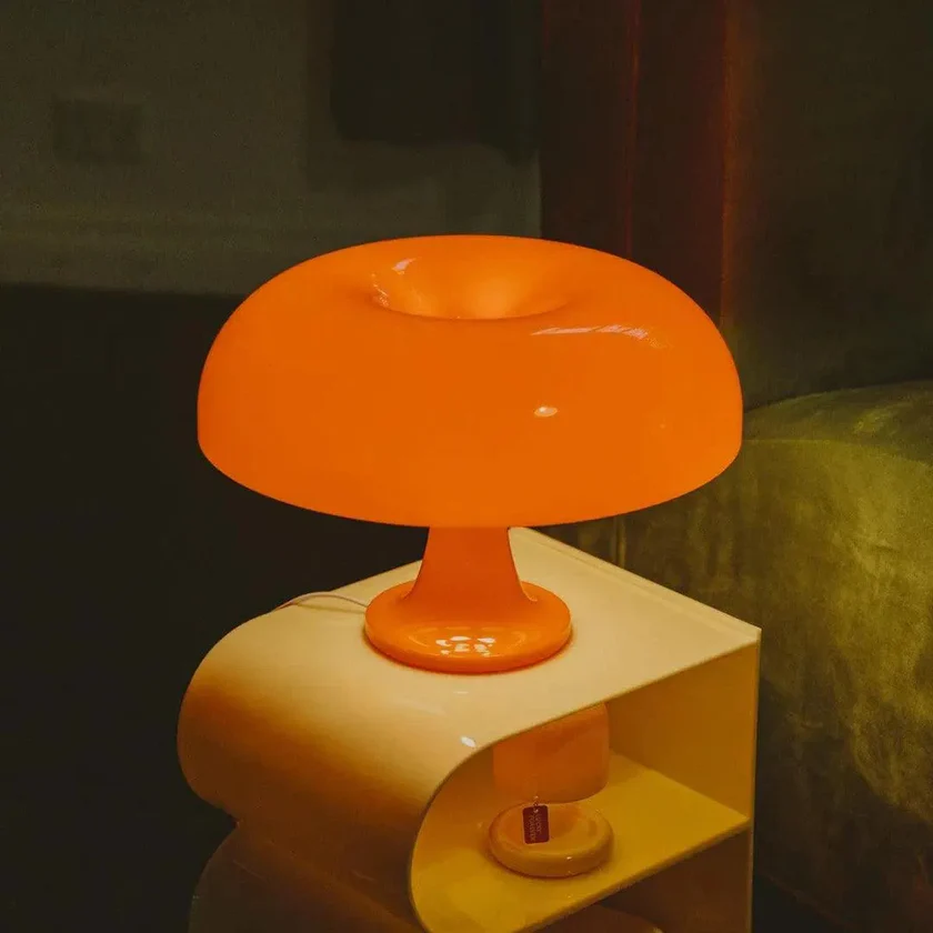 Lampa Puffball v barvě Blood Orange