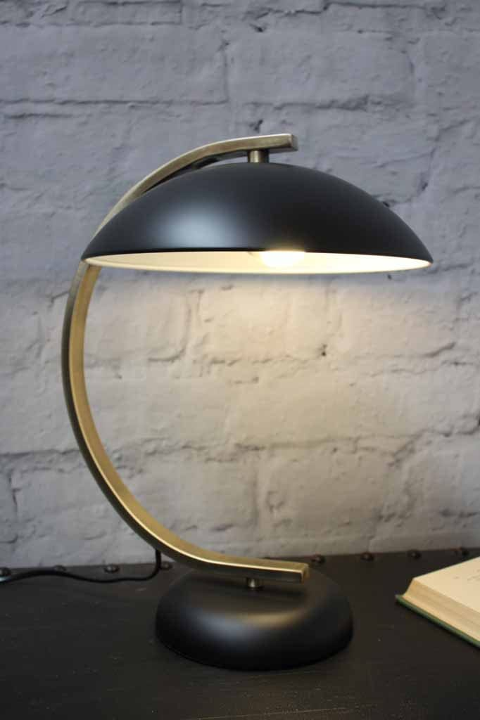 Lampka stołowa Charleston w kolorze czarnym