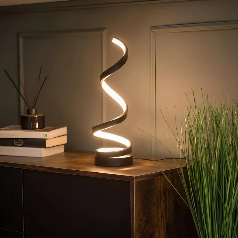 Spiralna lampa stołowa