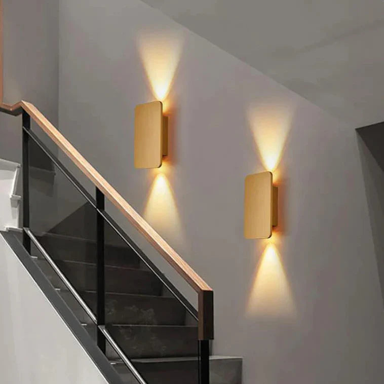 Nordyczna minimalistyczna prostokątna lampa ścienna LED z aluminium