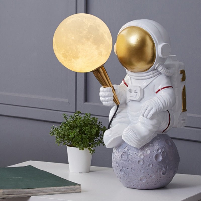 Lampa Ozdobna Astronauta | Kosmiczny Design 0.5kg 0