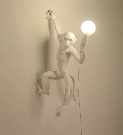Lampa Ścienna z Żywicy w Kształcie Małpki – Vintage Kinkiet Ścienny 70 cm do Salonu i Kuchni 4