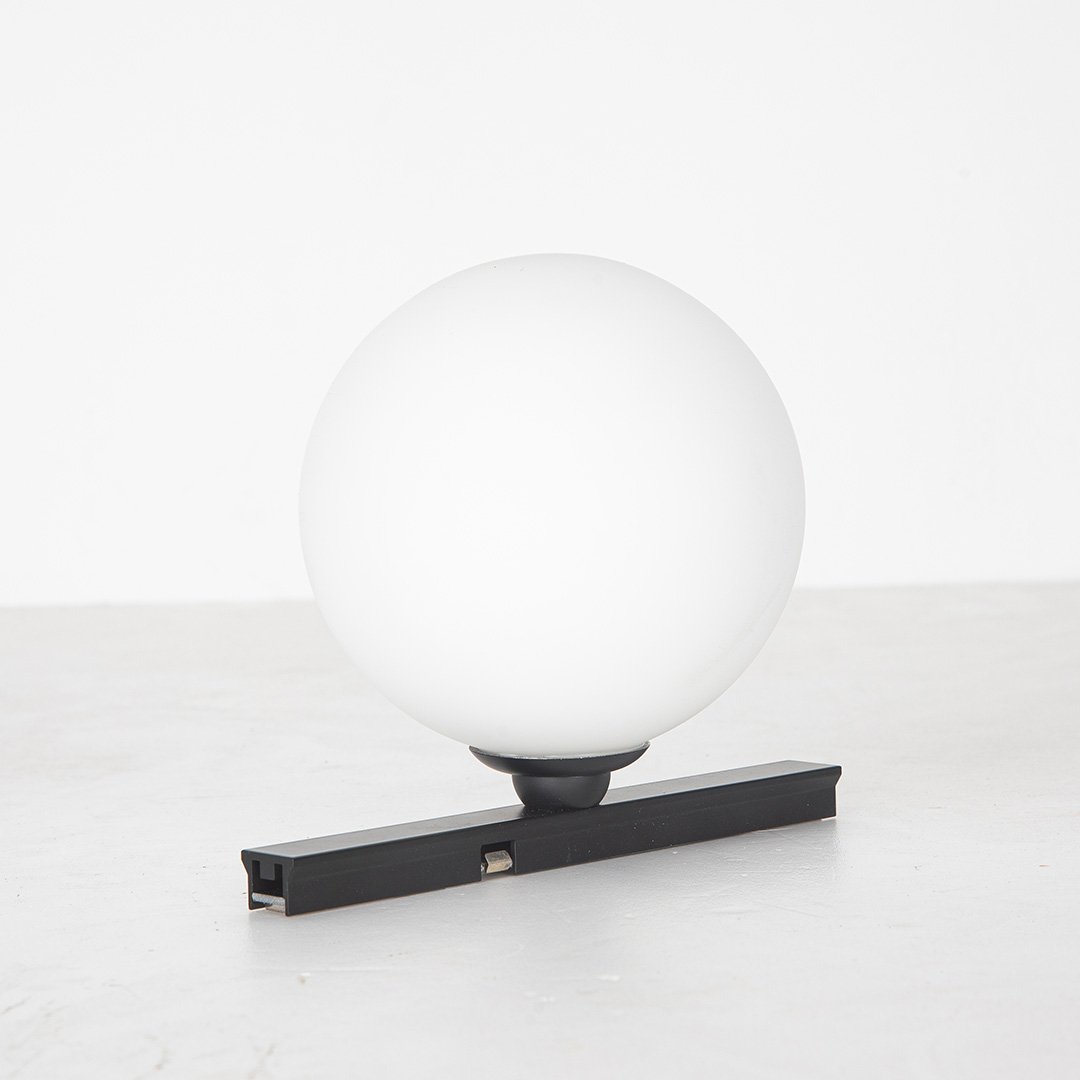 Lampa podłogowa ARCA | System magnetyczny 1,5 kg 8