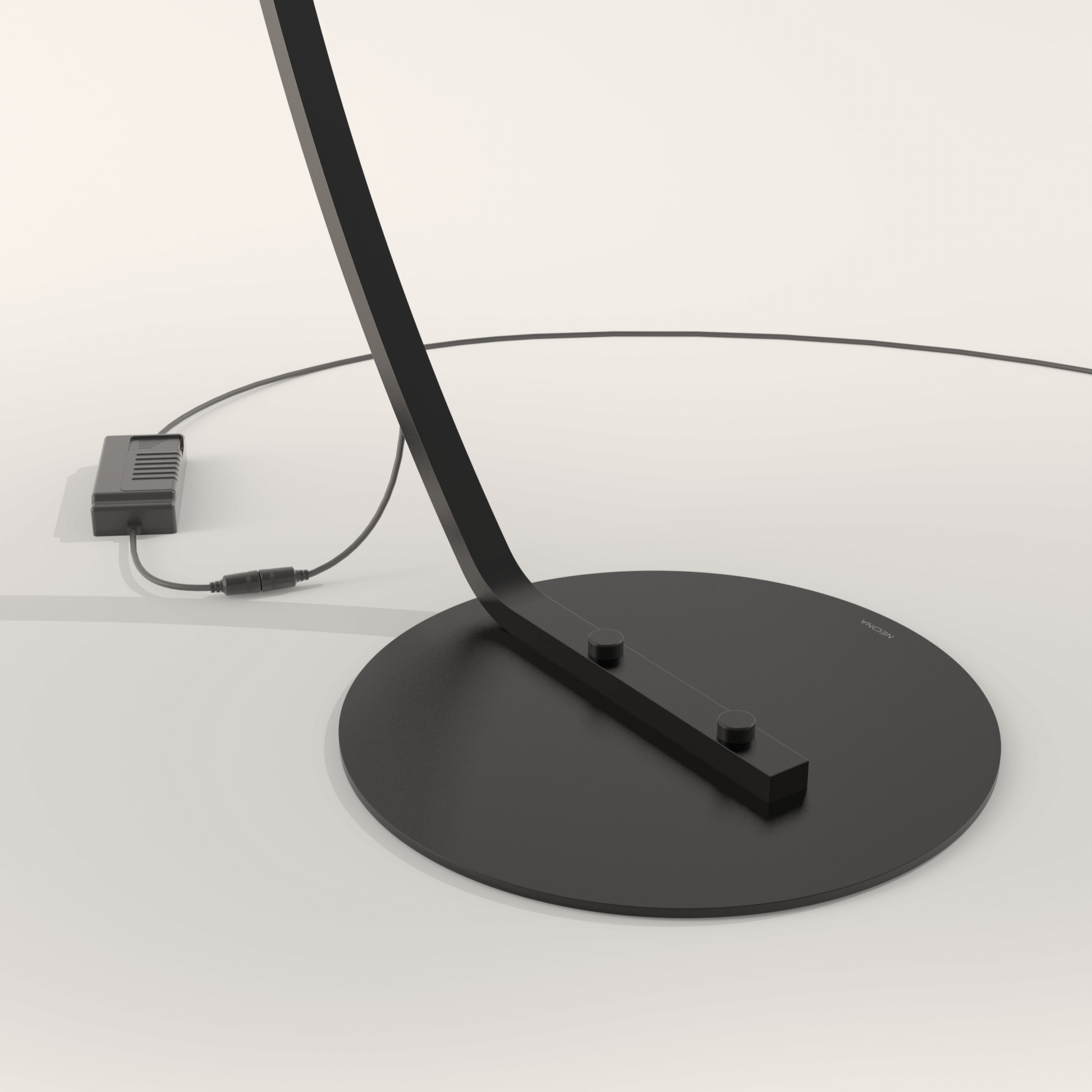 Lampa podłogowa IKAR | Minimalistyczny design i technologia LED 1.5kg 5