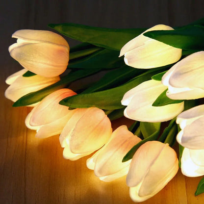 Lampka Nocna Tulipan | Realistyczny Design, Ciepłe Oświetlenie, Zasilana na Baterie lub USB 4
