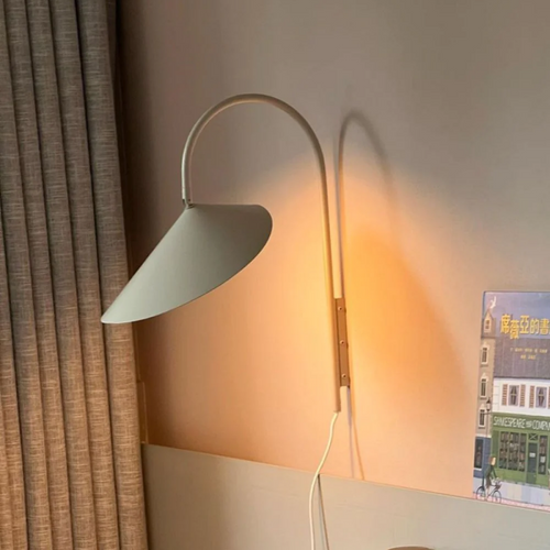 Nowoczesny Kinkiet Ścienny Petal z Regulowanym Kątem – Żelazna Lampa na Ścianę 12W, Idealna do Sypialni i Salonu 0