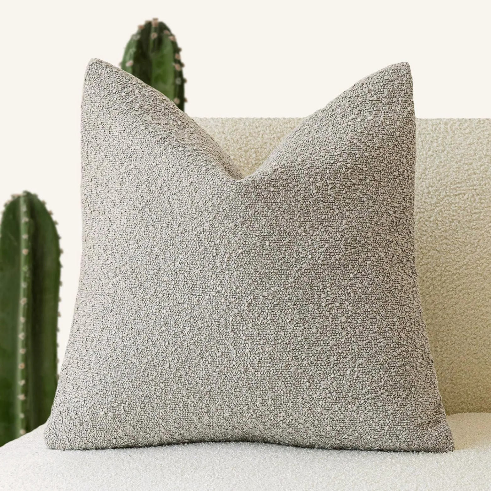 Poduszka Dekoracyjna Tulum z Luksusowej Tkaniny Boucle 45x45 cm – Elegancki Minimalistyczny Design do Salonu 5