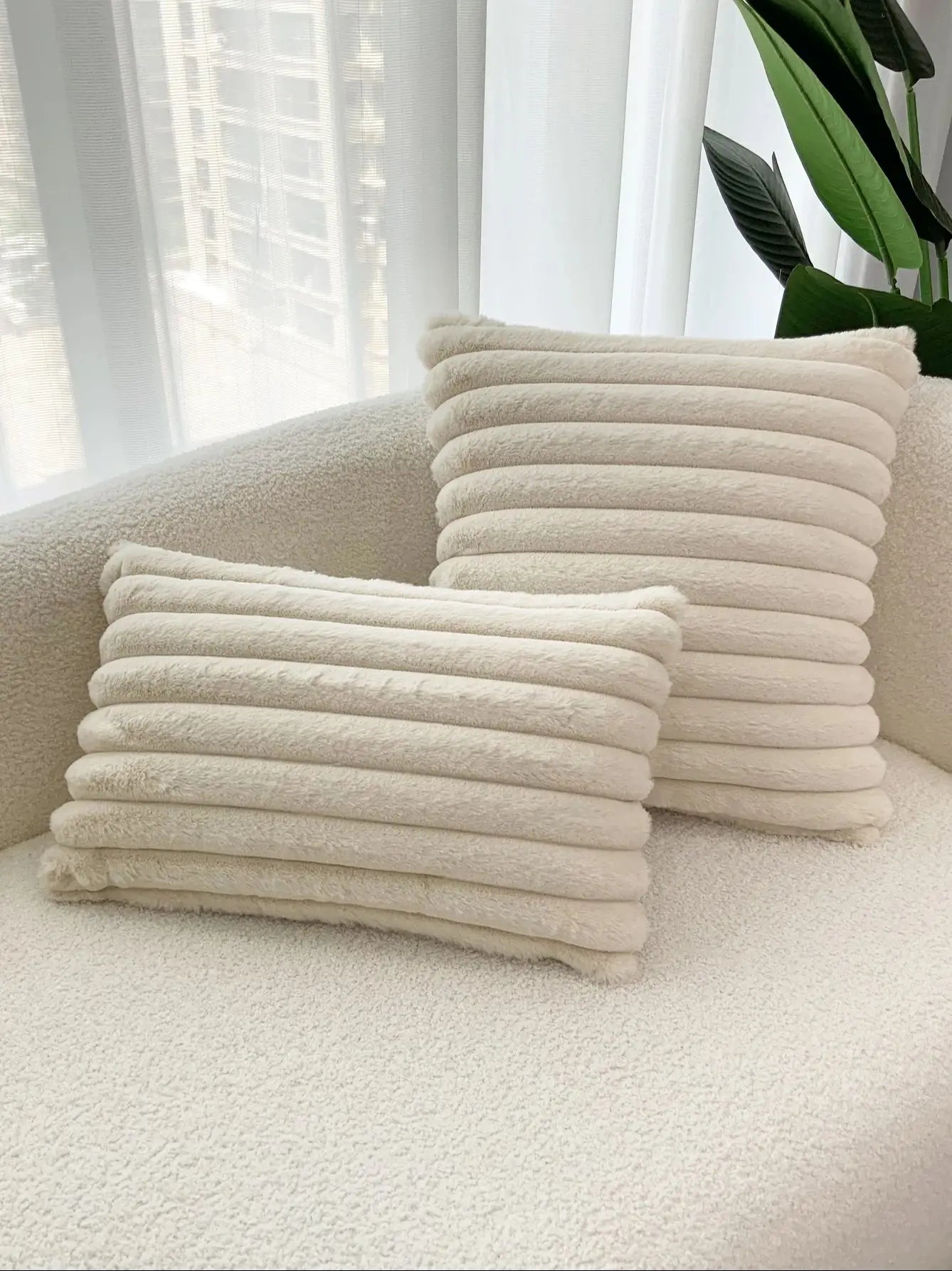 Poszewka na poduszkę z futra faux | 30x50 cm 11