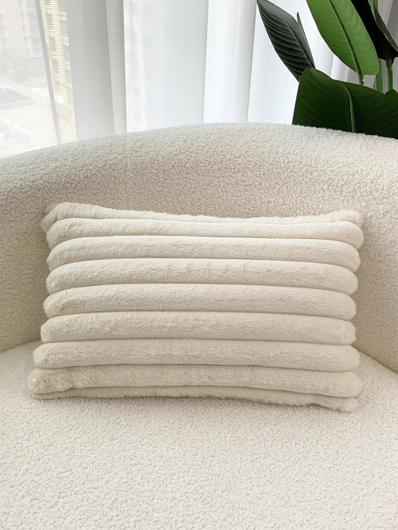 Poszewka na poduszkę z futra faux | 30x50 cm 4