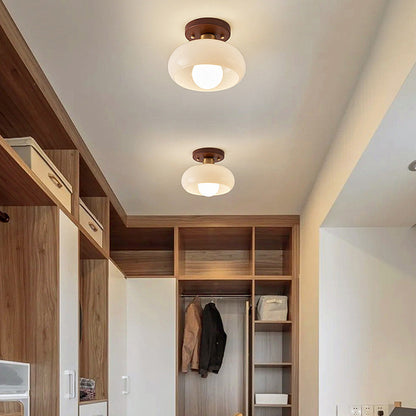 Szklana Lampa Sufitowa z Drewnianymi Akcentami – Kremowa Vintage do Korytarzy i Przedsionków 4