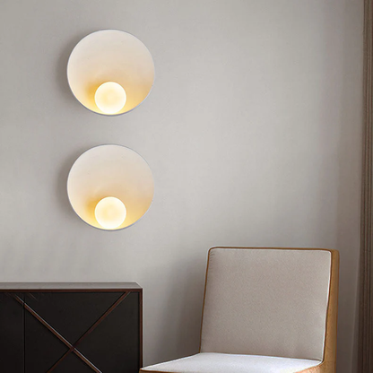 Nowoczesna minimalistyczna okrągła kinkietowa lampa ścienna z żywicy i żelaza