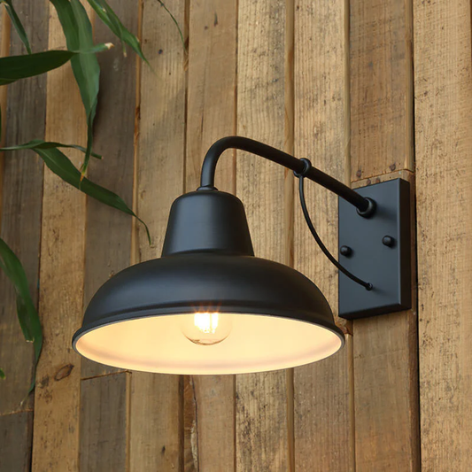 Vintage żelazna wodoodporna kinkietowa lampa ścienna na zewnątrz