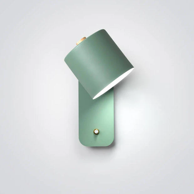 Otočná nástěnná lampa ve tvaru válce