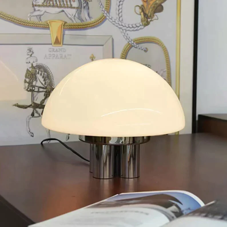 Lampa Stołowa z Motywem Meduzy